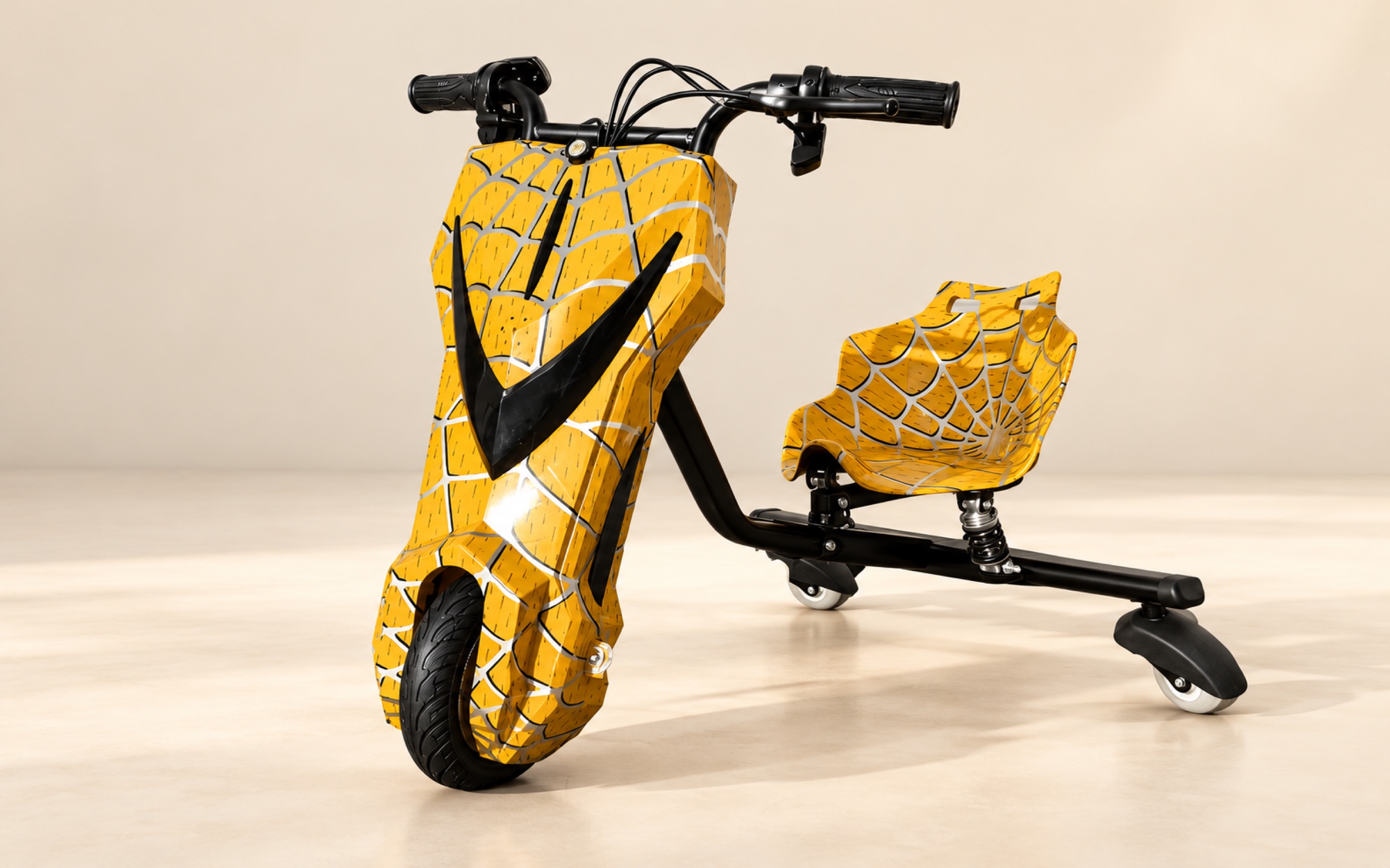 Gele Drift Trike met vering en bijpassend zitje